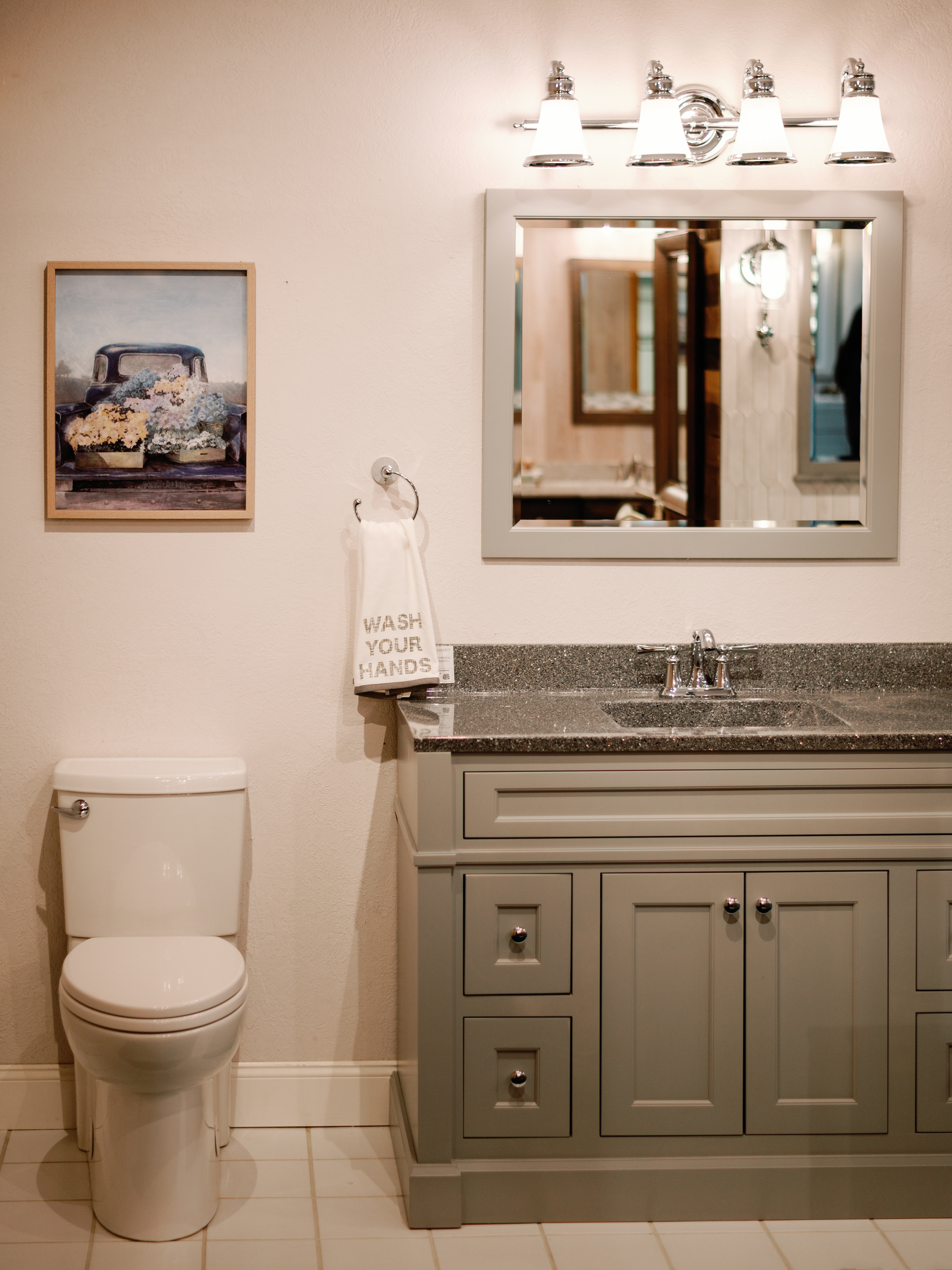 Kitchen and bathroom display 16 inside the Jim Meyers Plumbing Showroom